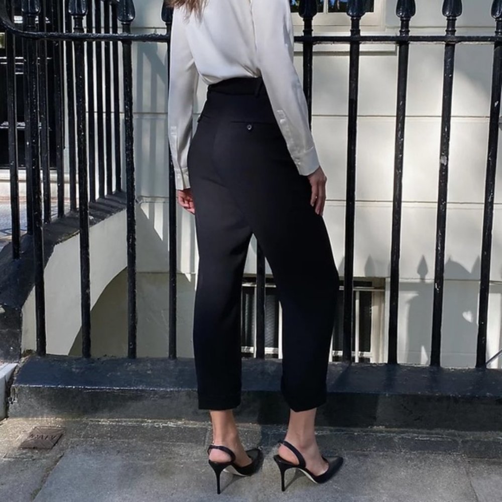 ❗️SOLD❗️Babaton Club Cuffed Pants Size 6 - Picture 3 of 14